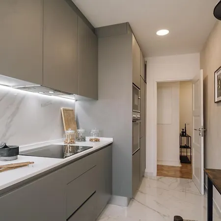 公寓 Badet - 3 Bedrooms, Office And Terrace In Alvalade *