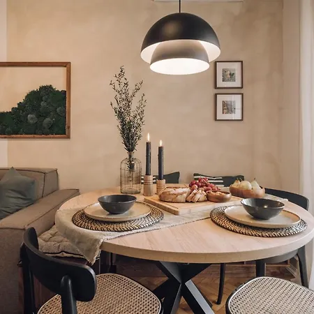 Badet - 3 Bedrooms, Office And Terrace In Alvalade Lisbona